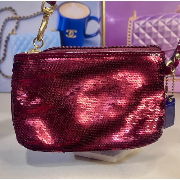 Coach Limited Edition Poppy Pouch - Picture 2 of 7